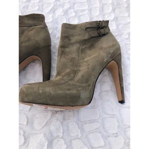Sam Edelman Green Suede Pump